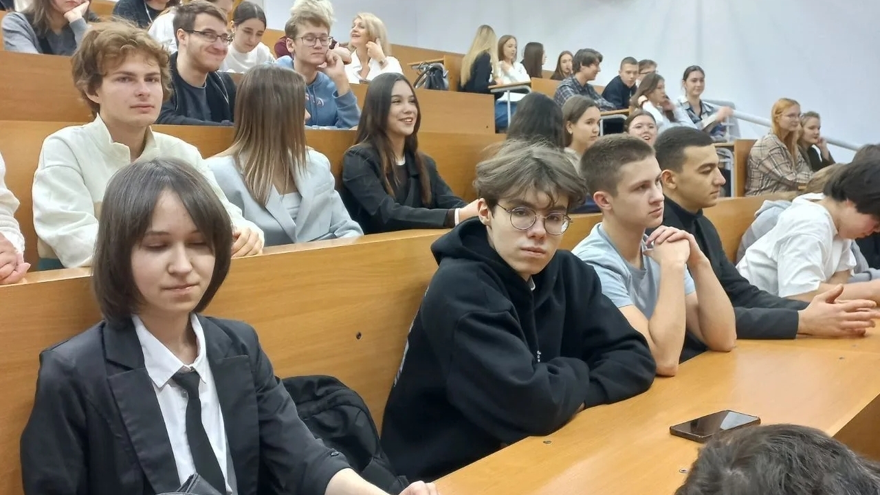 Институт государства и права Сургутского государственного университета 8 ноября организовал для школ города Сургута профориентационное мероприятие.